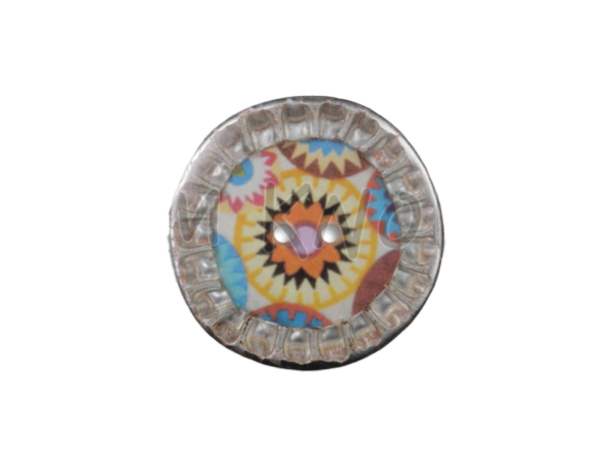 Knopf aus recyceltem Kronenkorken: Bunt