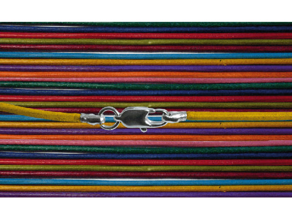 Lederband aus Ziegenleder, pflanzlich gegerbt, mit Verschluss (42cm lang)