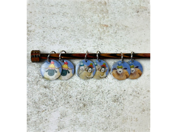 Maschenmarkierer: Schafe mit Mützen