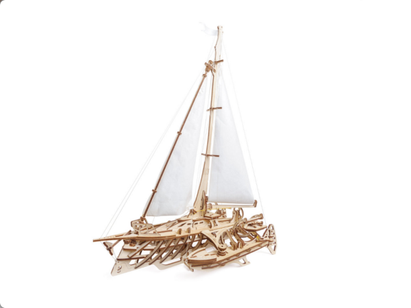 Schiff: Trimaran Schiff: Trimaran