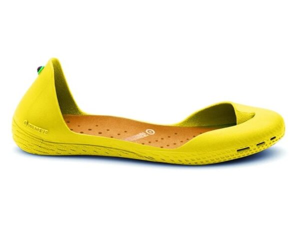 Sonnengelb mit orangener Innensohle