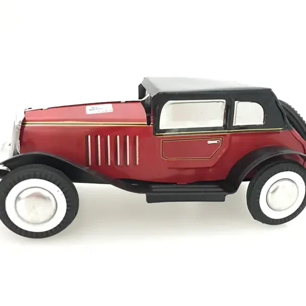 Blech: Oldtimer rot mit Federwerk