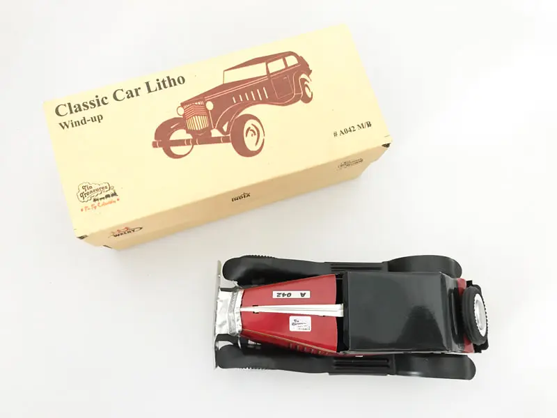 Blech: Autobausatz mit Aufziehwerk
